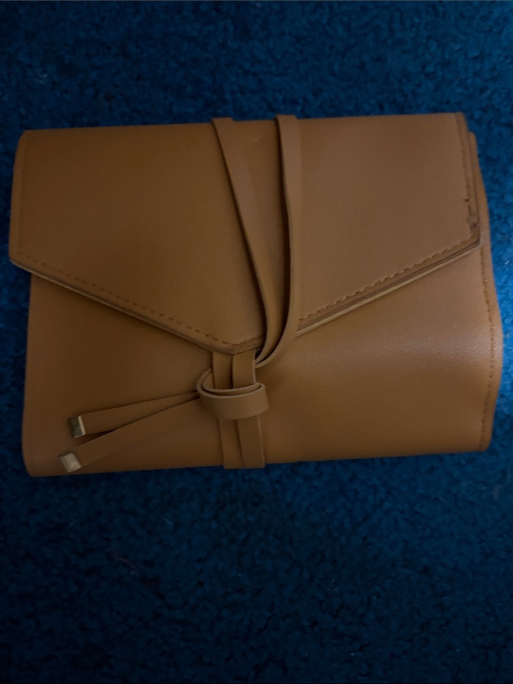 Women’s Knot-Front Tan Wristlet Clutch